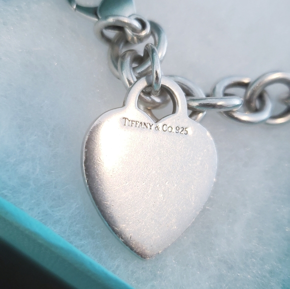 **SOLD**Authentic VINTAGE Tiffany & Co Bracelet - Picture 3 of 4